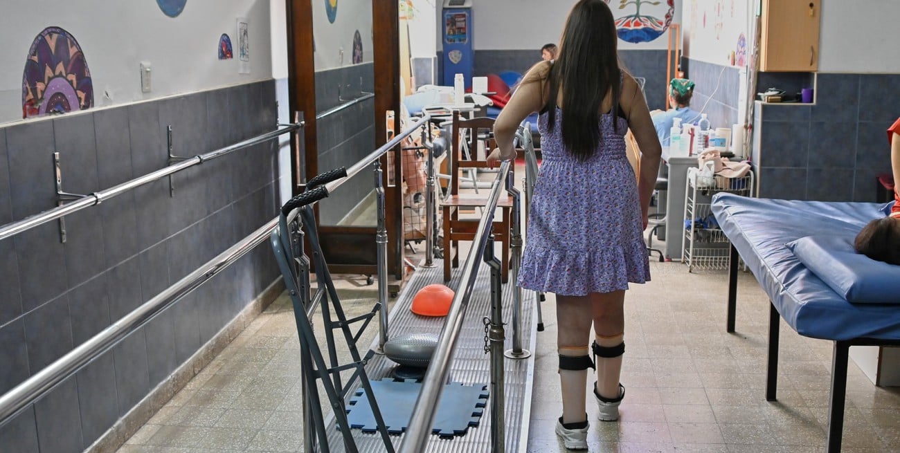 De no poder moverse a recuperar la vida: así es la rehabilitación en el Vera Candioti