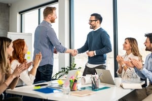 Sostener resultados sin cuidar la energía personal profundizará el desgaste y debilitará la calidad del liderazgo.