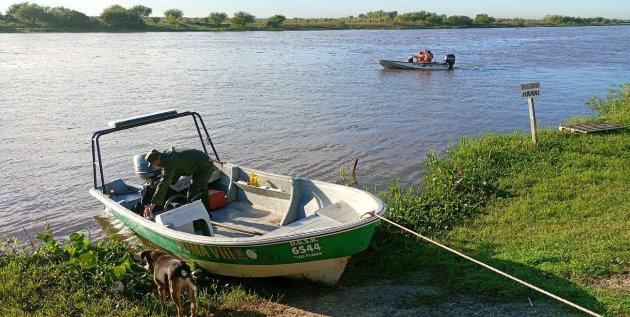 En la costa corondina hallan pertenencias de la mujer que está desaparecida desde el lunes 