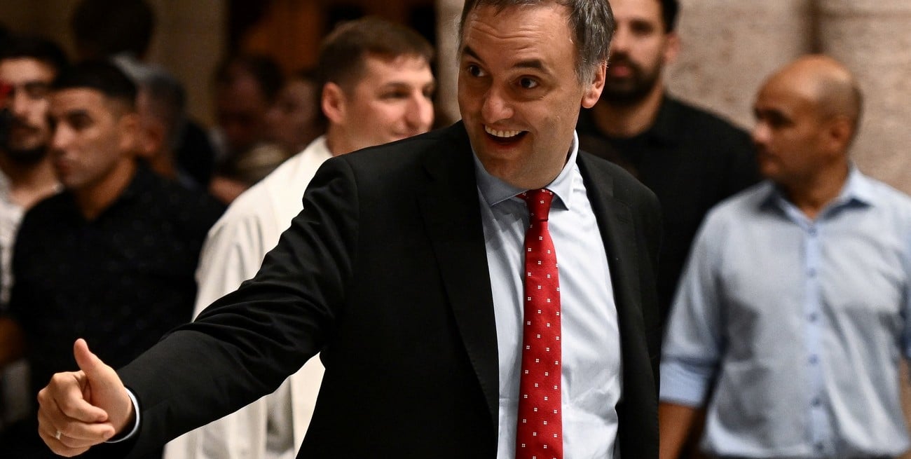 Milei redobló el apoyo sobre Adorni y dio detalles de su encuentro con Peter Thiel