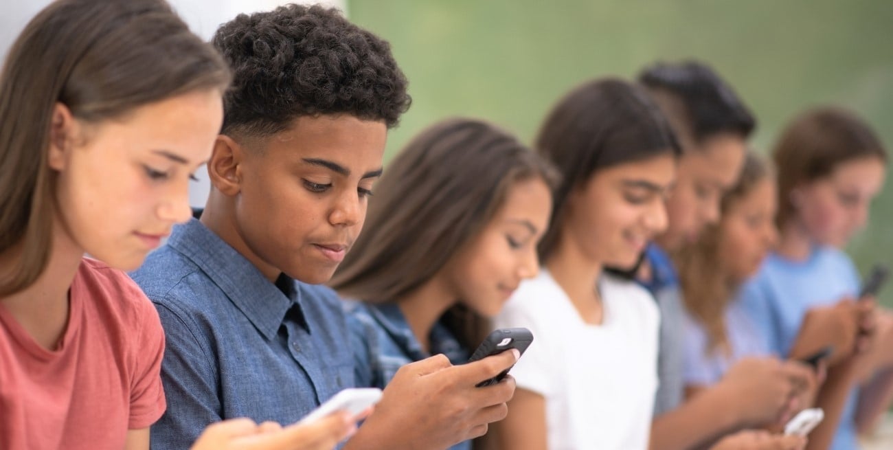 Meta permitirá a los padres ver cómo sus hijos usan la IA en Facebook, Instagram y WhatsApp