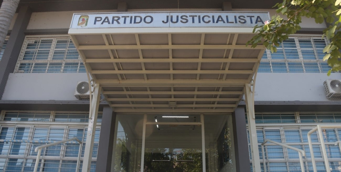 Cruce de misivas: mientras llegan referentes nacionales, hubo respuesta de la cúpula del PJ