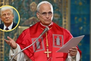 Al afirmar que su voz no será silenciada por las amenazas del poder temporal, el papa León XIV sitúa la diplomacia de la Iglesia en un plano de resistencia ontológica. No se trata solo de buscar acuerdos, sino de proclamar una verdad que el poder mundano, en este caso en particular personificado por Donald Trump, encuentra francamente insoportable.