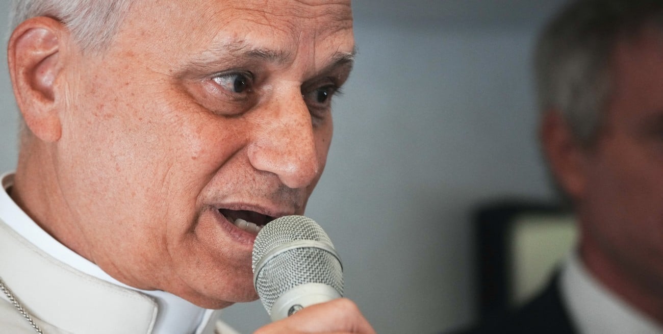 El Papa se pronunció en contra de que un cardenal ordene bendiciones para parejas homosexuales