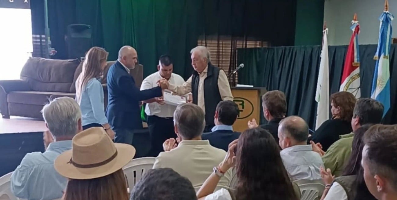 Gramajo participó del Encuentro de Ateneos CARSFE en Tostado
