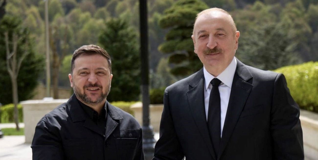 Zelensky mantuvo reuniones en Azerbaiyán y avanzó en acuerdos de cooperación bilateral
