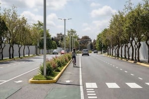 Así lucirá Iturraspe, con la bicisenda. Maqueta digital elaborada por la Municipalidad de Santa Fe. MCSF.