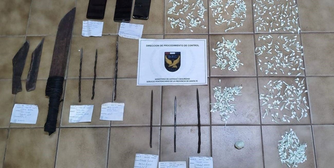 Secuestraron celulares, armas blancas y sustancias prohibidas en celdas de la cárcel de Las Flores