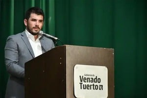 El intendente Leonel Chiarella dejó un mensaje de unidad en el aniversario venadense.  Foto: MVT