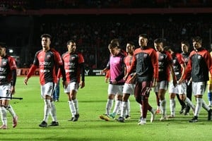 El Sabalero no pudo sacarle diferencias al Tomba. Foto: Manuel Fabatía.