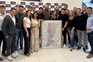La diputada nacional es la arquitecta del armado libertario y consolida su proyecto político en Santa Fe.
