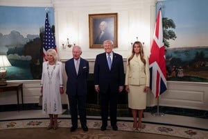 Trump recibe a Carlos III en la Casa Blanca; visita ocurre en medio de tensiones transatlánticas. REUTERS/Suzanne Plunkett