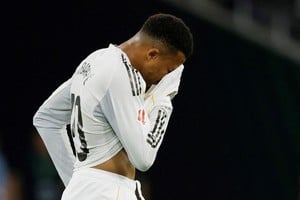 Real Madrid confirmó que Mbappé sufrió una lesión en el semitendinoso de la pierna izquierda. Foto: Reuters