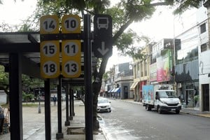 En la ciudad de Santa Fe se redujo 5%, el servicio, son 12 unidades menos para reducir costos de combustible. Créditos: Guillermo Di Salvatore