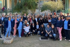 Homenaje a trabajadores de salud en el Hospital Cullen organizado por UPCN.
