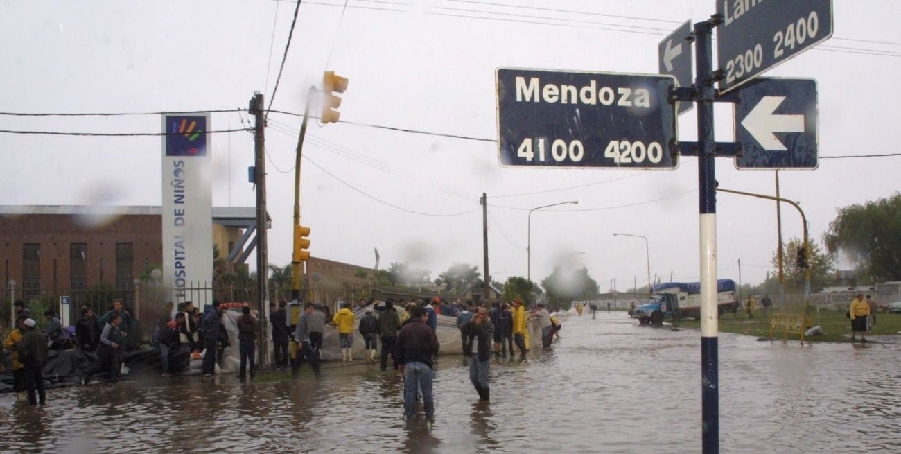 A 23 años de la inundación de 2003, Santa Fe vuelve a mirar al agua y a su memoria
