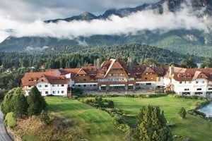 La cumbre se desarrollará entre el miércoles y el viernes en el reconocido hotel patagónico.