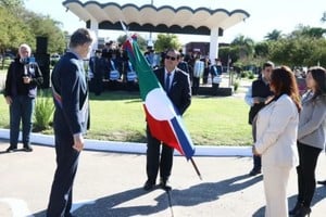 La ceremonia se desarrolló con los momentos tradicionales que dan marco a esta fecha tan significativa.