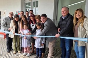 Inauguran una escuela rural en Ceres y amplió la infraestructura educativa en el departamento San Cristóbal