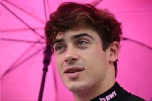 Colapinto salió a pista en una Q1 marcada por las altas temperaturas, con más de 52 grados sobre el asfalto. X | Bullets Sport