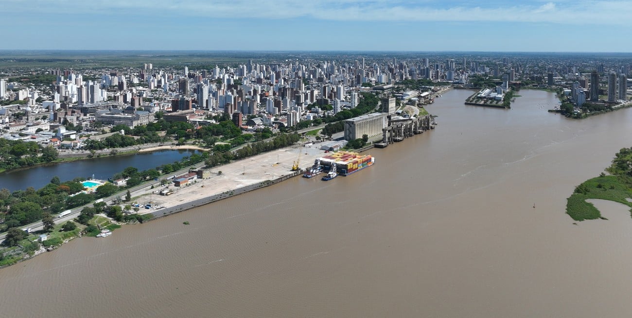 Puerto de Santa Fe: preparan licitación  para la concesión de la terminal de contenedores