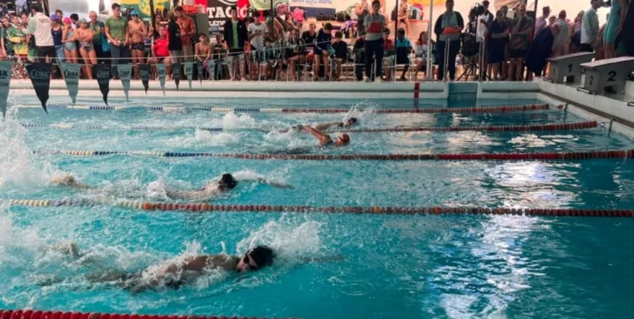 La Copa Santa Fe de natación debutó en Reconquista como la competencia más federal de la provincia