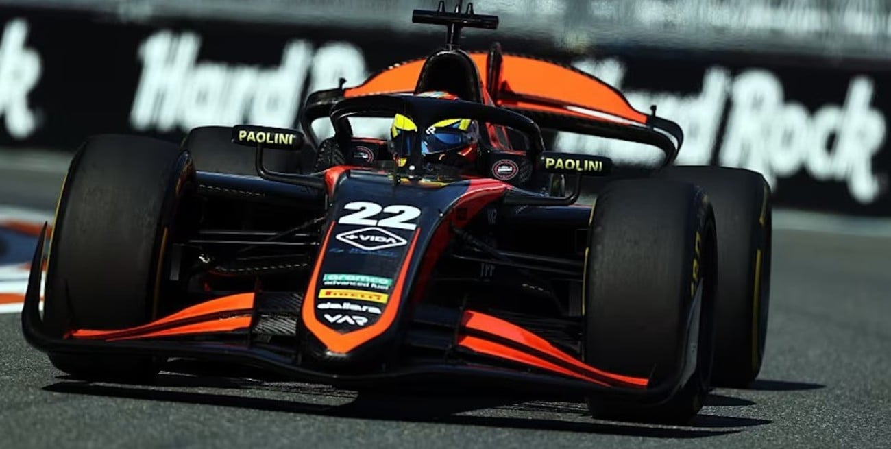 Nicolás Varrone, a un paso del podio en la intensa Sprint de la FIA F2