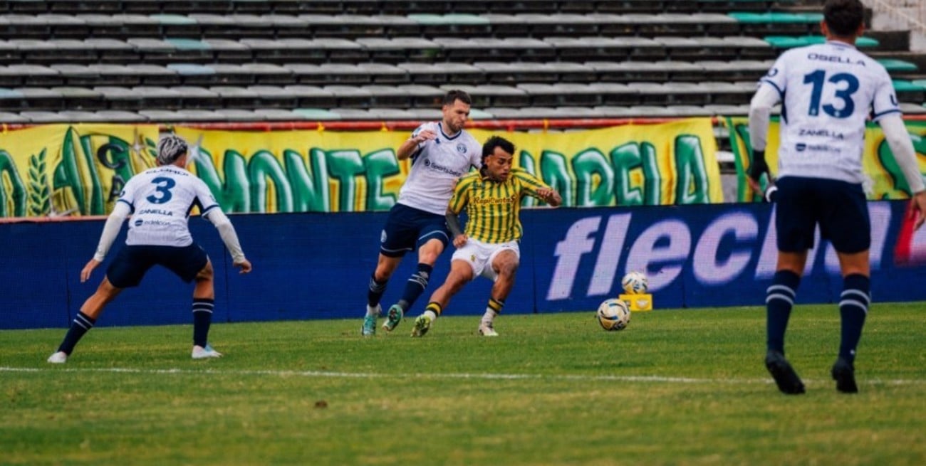Aldosivi e Independiente Rivadavia empataron en Mar del Plata por el Torneo Apertura