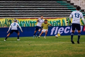 Aldosivi vs Independiente Rivadavia: Foto: @clubaldosivi