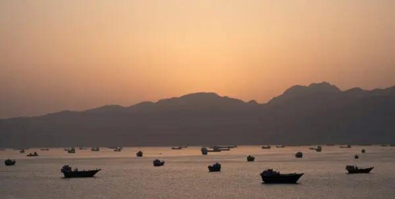 Irán ratificó que ningún barco puede cruzar el estrecho de Ormuz sin autorización
