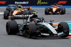 Mercedes, con el sorprendente Kimi Antonelli, lidera la F1 en 2026. Foto: REUTERS / Marco Bello.