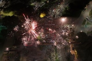 Desde el drone de El Litoral: festejos por los 121 años del Club Atlético Colón. Crédito: Fernando Nicola