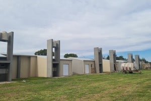 La inversión total  para la concreción de estos 6 futuros hogares supera los 400 millones de pesos