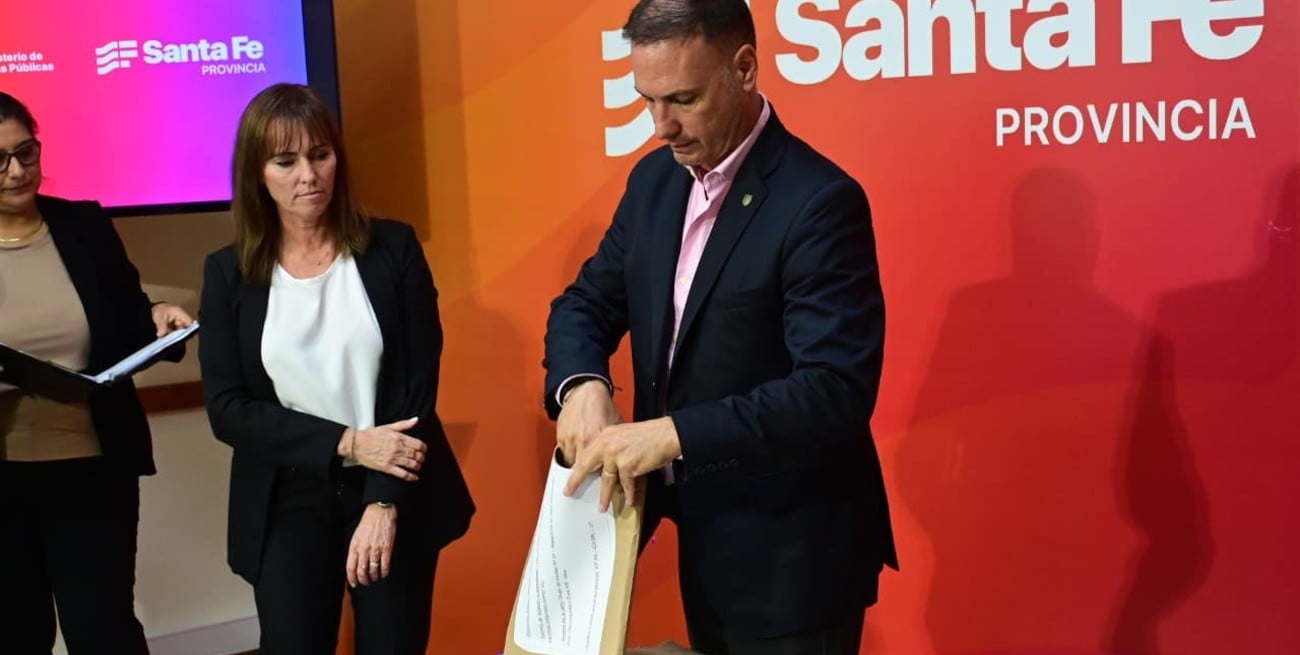 Santa Fe abrió sobres para reparar rutas y reclamó a Nación por el abandono de obras