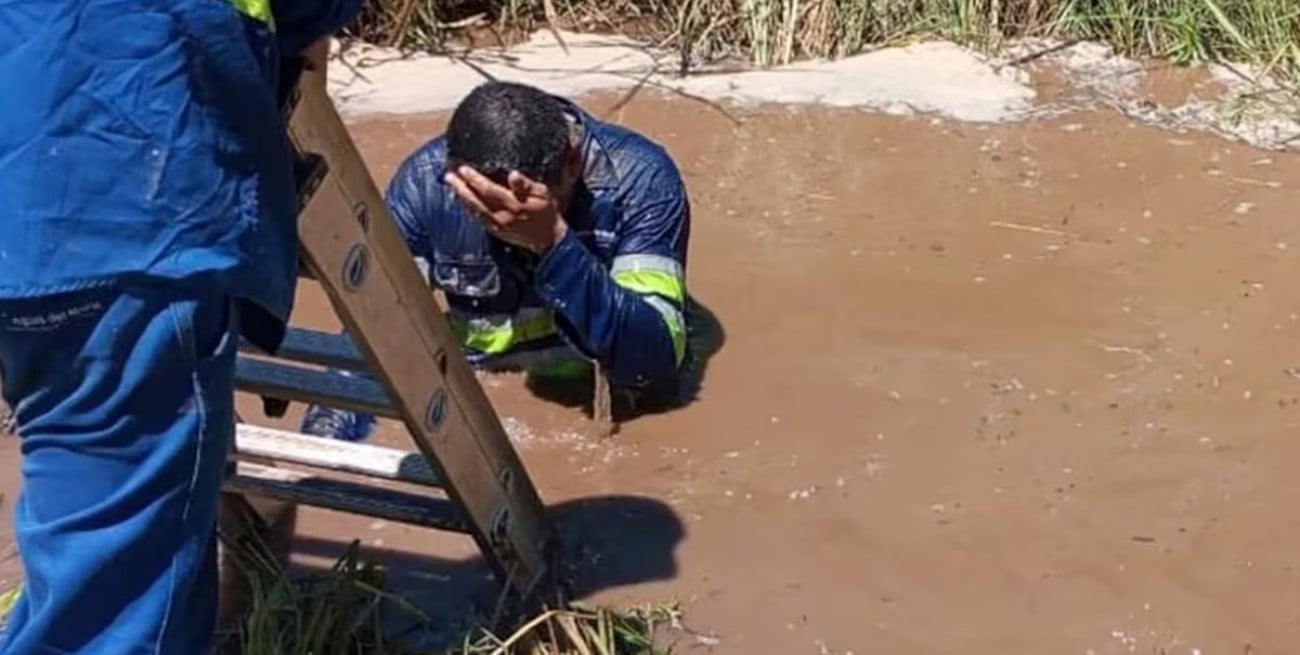 Murieron dos operarios en Salta mientras reparaban una cloaca: investigan las causas del accidente