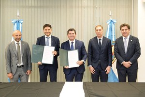 Pullaro y Orrego firmaron el acuerdo durante la Expo Minera 2026