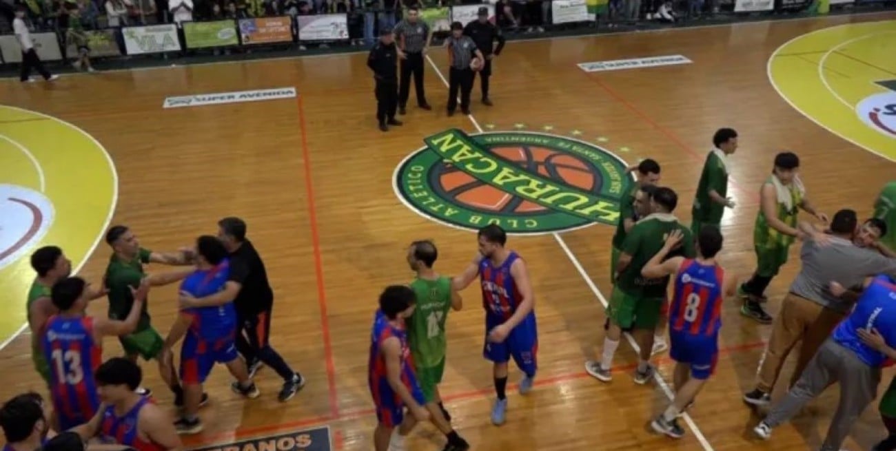 Descalificaron a Huracán y Central San Javier tras graves incidentes en el clásico de básquet de la ARBB
