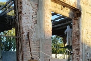 Más avances en Ripamonti: culminó el pilotaje y retiraron la cubierta
