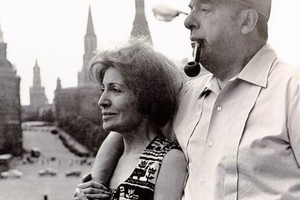 Pablo Neruda (1904-1973) y Matilde Urrutia (su tercera esposa). El escritor chileno obtuvo el premio Nobel de Literatura en el año 1971.