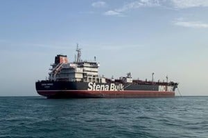 Un buque con tripulación china fue atacado cerca del estrecho de Ormuz.