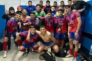 En Ciclón Racing. La Perla, de gran momento ganó y sigue en lo más alto de la tabla. Gentileza