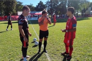 Colón SJ y Sarmiento no se sacaron diferencias en la ida en Margarita. Foto: Prensa Colón de San Justo.