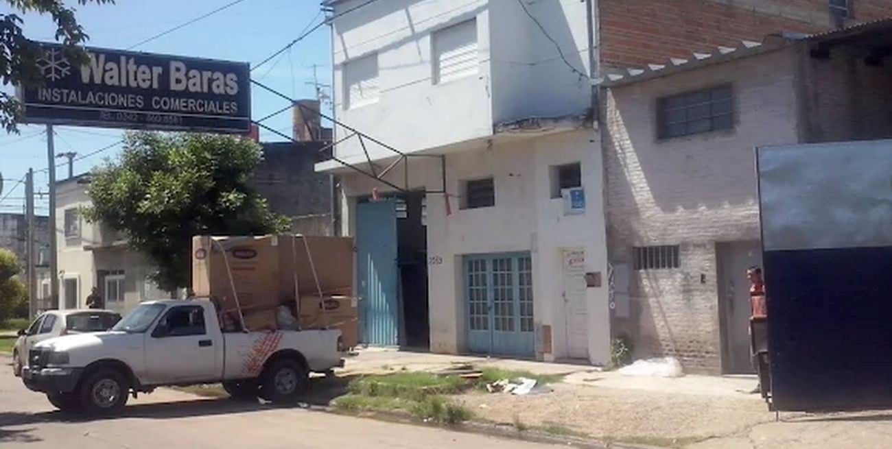 Millonario robo en una distribuidora en Santa Fe: ingresaron por el techo y los desvalijaron