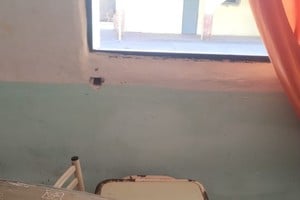 El ladrón descalzó entró luego de vulnerar una ventana. Foto: El Litoral