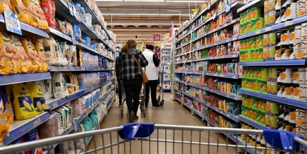 Se conoce la inflación de abril y el Gobierno confía demostrar que "lo peor ya pasó"