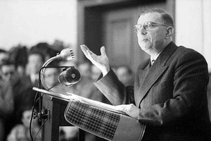 Jean-Paul Sartre (1905-1980). Filósofo, escritor, novelista, dramaturgo, activista político y militante, biógrafo y crítico literario francés, exponente del existencialismo y del marxismo.