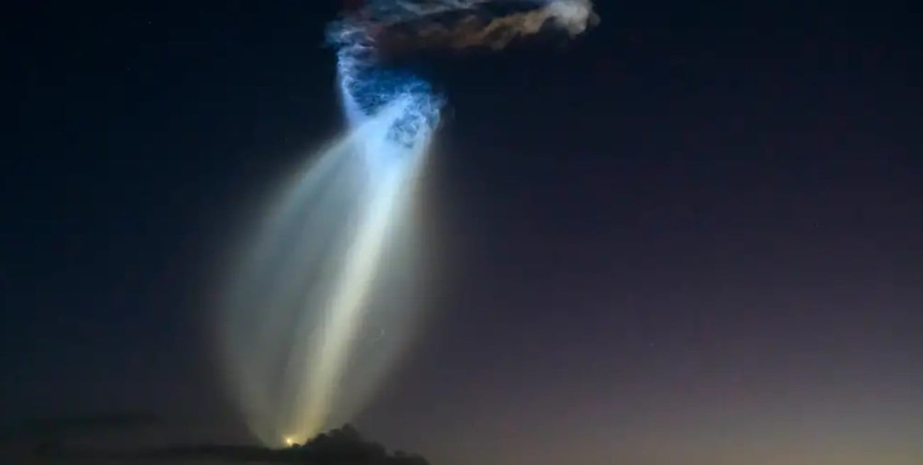 Advierten que el "boom" espacial está tiñendo de hollín la atmósfera superior de la Tierra
