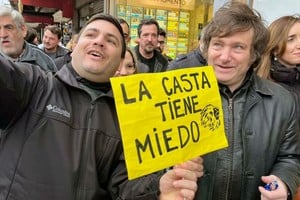 Milei y sus promesas de campaña. En teoría al ajuste lo iba a "la casta" política, pero lo sufren otros sectores.