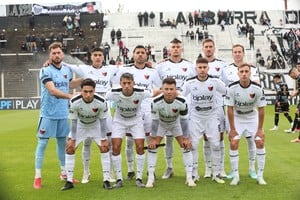Colón-Estudiantes de Caseros | Primera Nacional Fecha 14. Foto: Gentileza