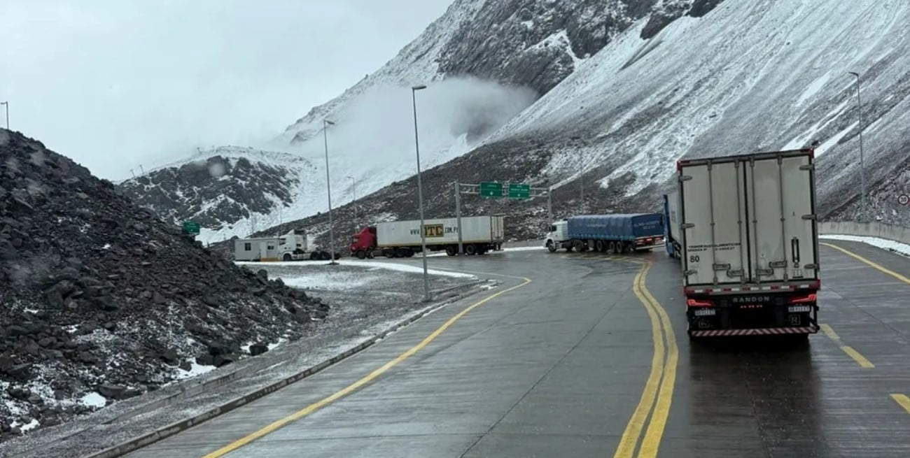 Reabrieron el paso Cristo Redentor tras las nevadas: desde qué hora se puede cruzar